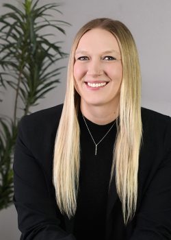 ANA GIL STUDIOS_MACNY_Adrianna_17_no shelves_cropped_LR-web ANA GIL STUDIOS_MACNY_Adrianna_17_no shelves_cropped_LR-web