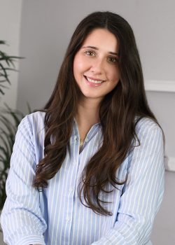 ANA GIL STUDIOS_MACNY_Sarah-30E1_Shelves_LR-web ANA GIL STUDIOS_MACNY_Sarah-30E1_Shelves_LR-web